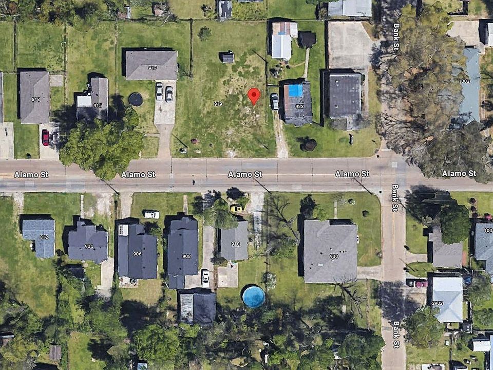 2nd image of 921 Alamo St