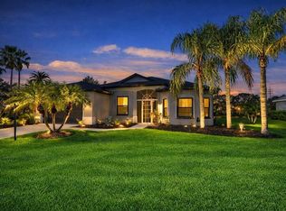 2278 Vintage St, Sarasota, FL 34240