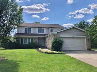 1022 Bette Ln, Glenview, IL 60025