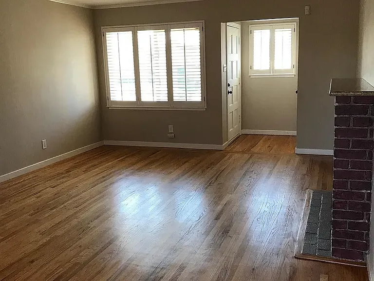 14 Olive Ct — Photo 2