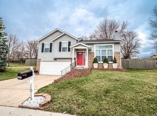 1015 Enwood Ct, Saint Peters, MO