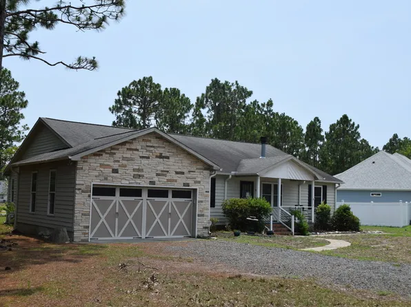 1070 Grant Cir, Southport, NC 28461