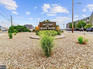 310 S West Ave APT 3G, Beach Haven, NJ 08008