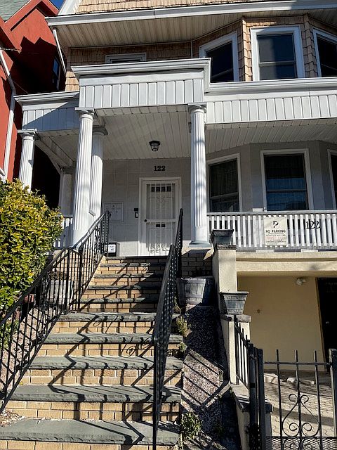 1st image of 122 Jewett Ave #2