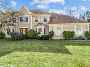 2851 Daulton Ct, Buffalo Grove, IL 60089