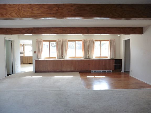 View as you enter the home.