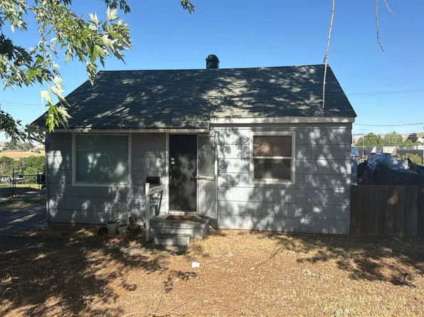 736 SW 28th St, Pendleton, OR 97801
