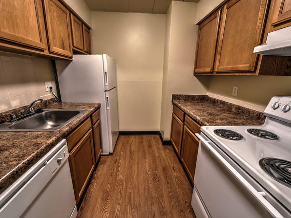 502 Riverview Dr #703
