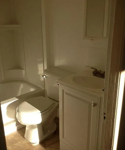 106 Silver St #3 — Photo 10