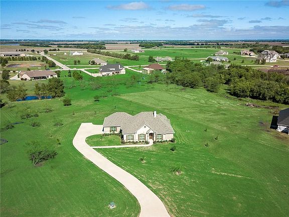 3rd image of 156 Weathervane Ct