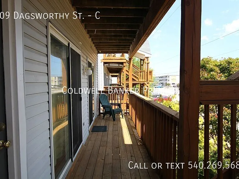 109 Dagsworthy St #C — Photo 1