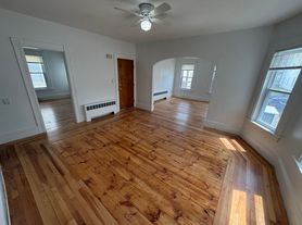 344 Dubuque St, 344-1 Dubuque