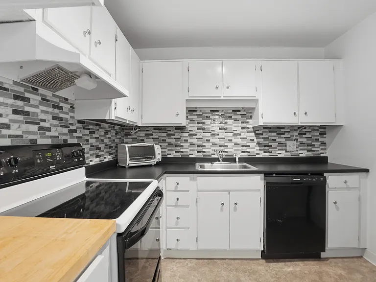 147 Milk St #18 — Photo 5