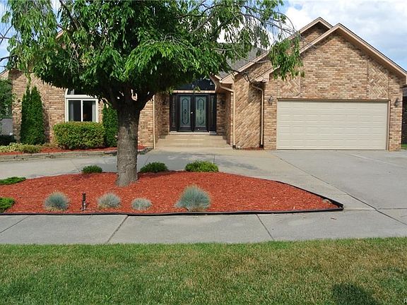 3rd image of 39730 Moriah Dr
