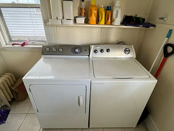 In-unit washer/dryer