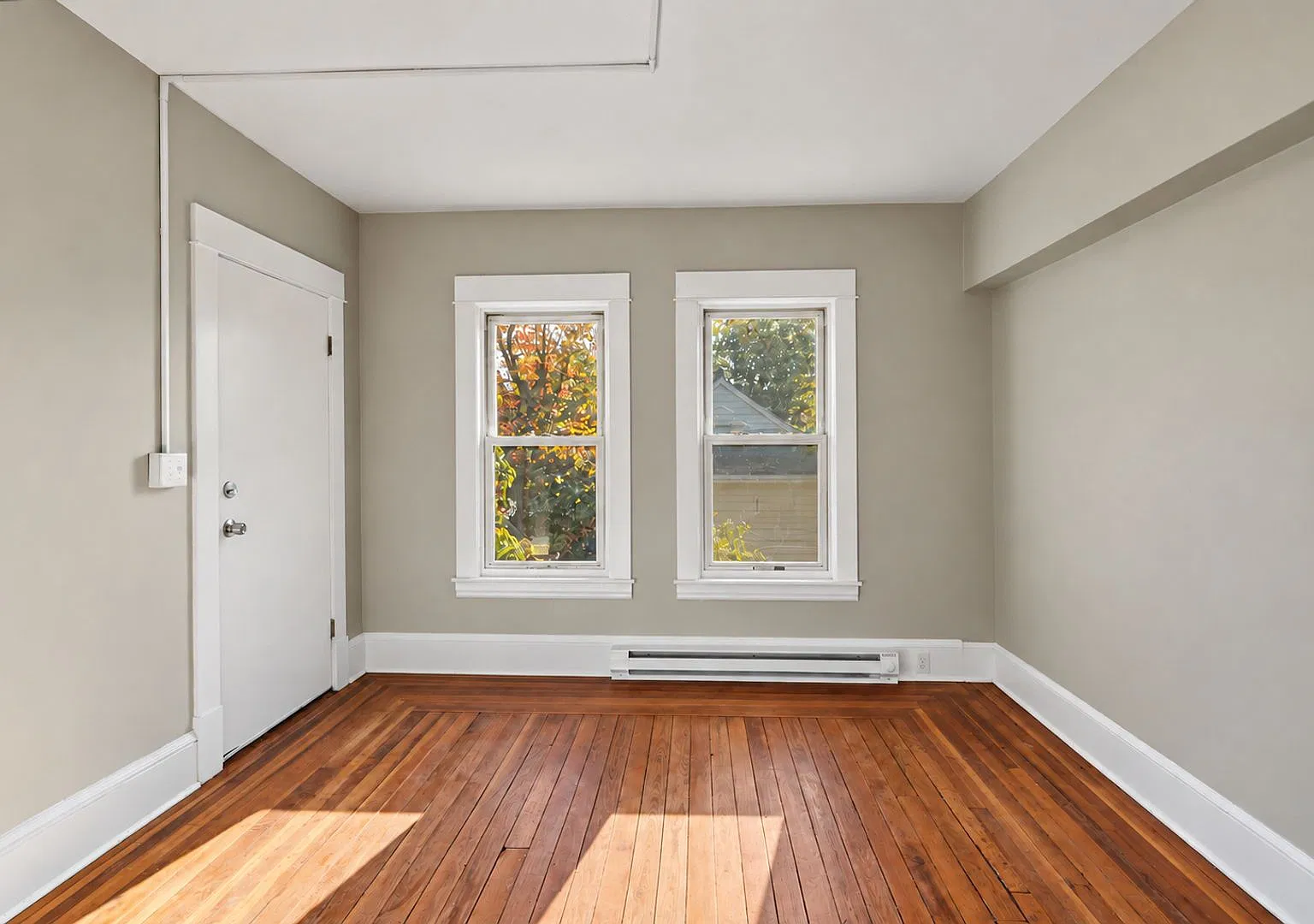158 Narragansett Blvd — Photo 3