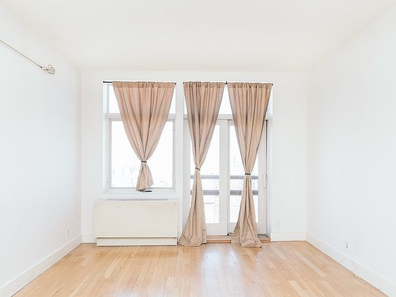 4th image of 114 Troutman St APT 509