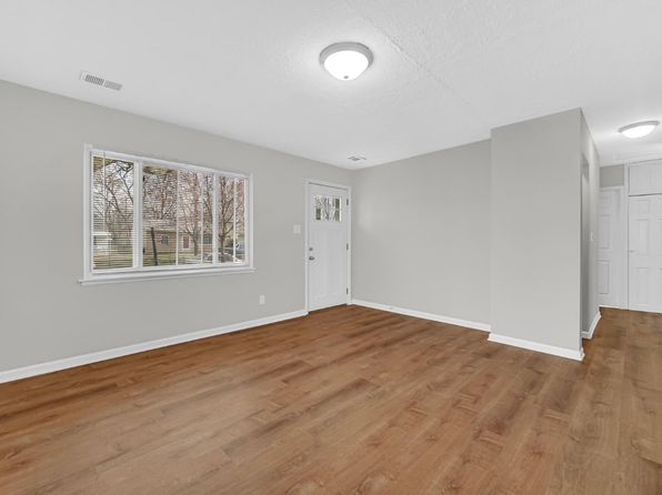 7606 Chestnut Ave, Hammond, IN 46324