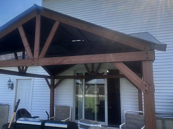 3rd image of 18147 Dundee Ct