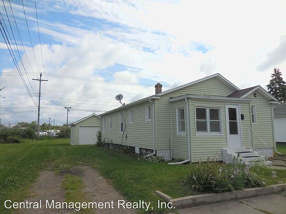 2nd image of 716 E Marion St