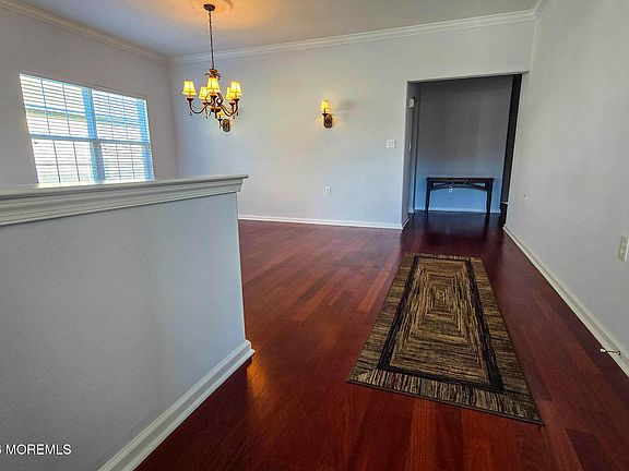 4th image of 42 Kensington Road