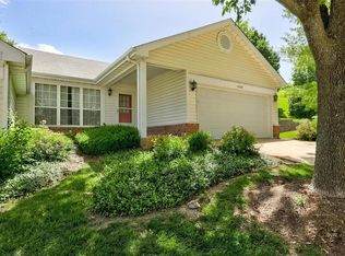 11330 Ashton Wood Ln, Maryland Heights, MO 63043