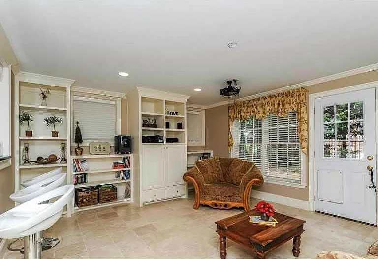 7635 Stratton Point — Photo 17
