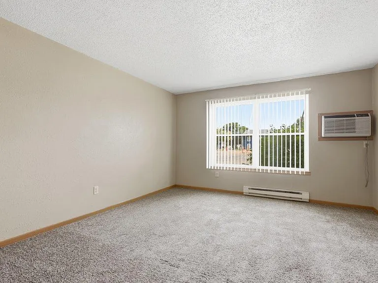 Campus View Apartments — Photo 7