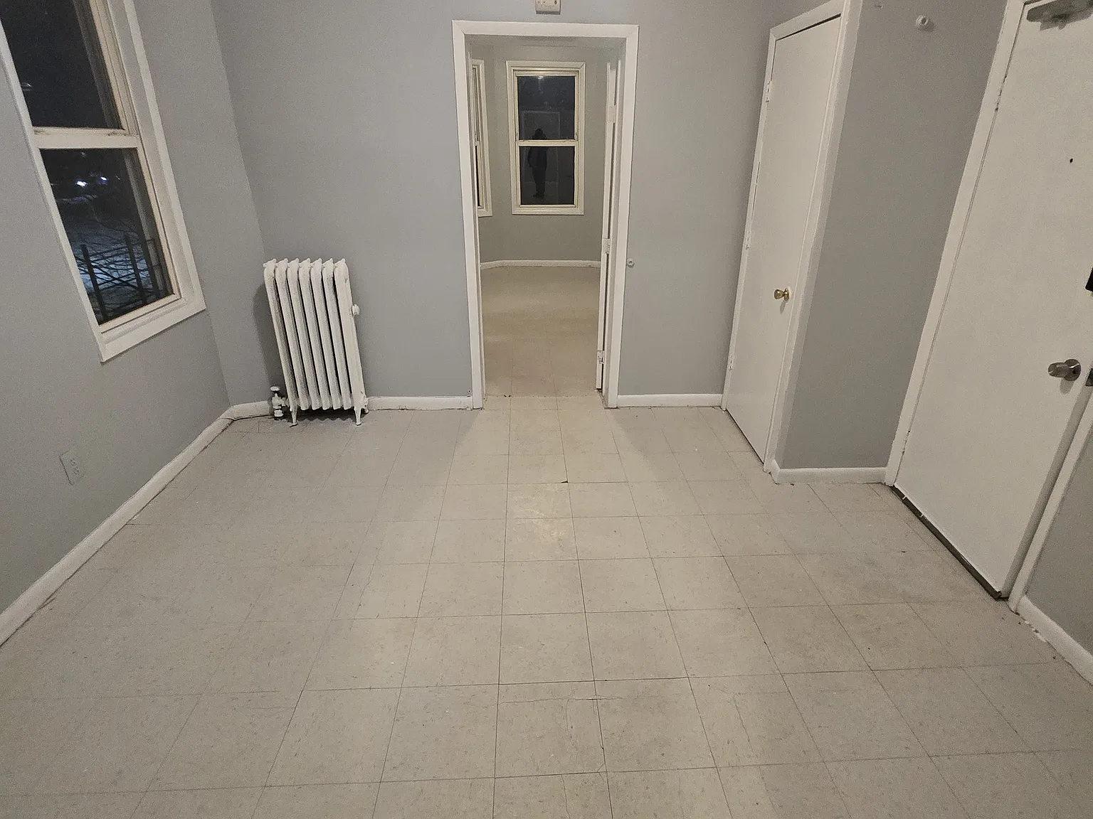 203 Peshine Ave — Photo 2