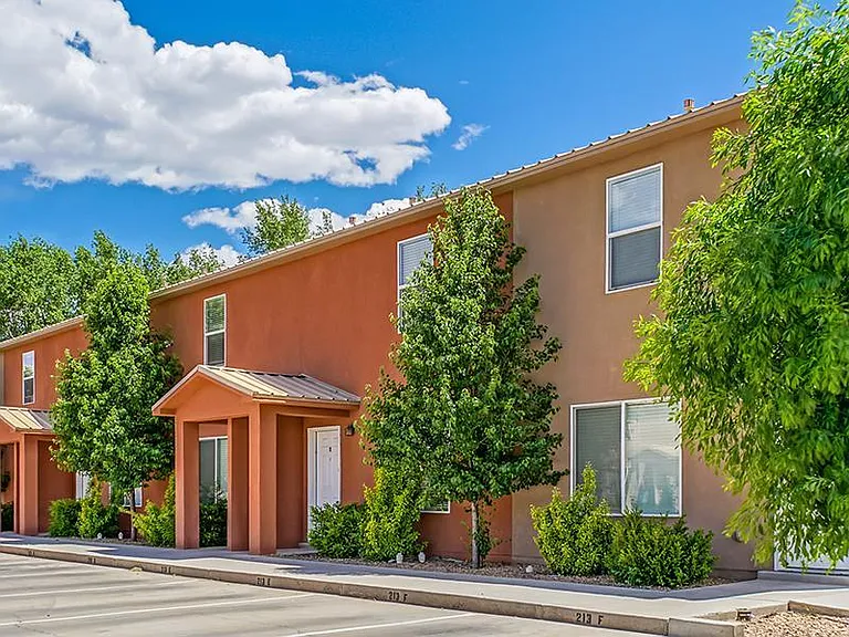 Exterior| 3 bedroom Townhomes | Coronado Townhomes