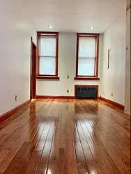 Rented by Apple Exclusive Realty Inc