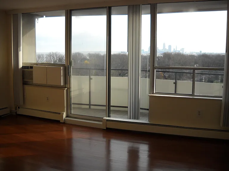 11811 Lake Ave — Photo 6