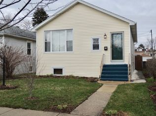 422 S 21st Ave, Maywood, IL