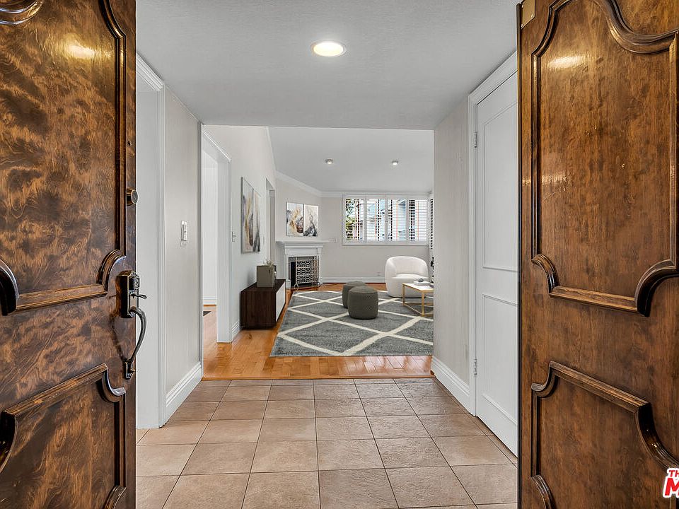 1st image of 5325 Lindley Ave Unit 308