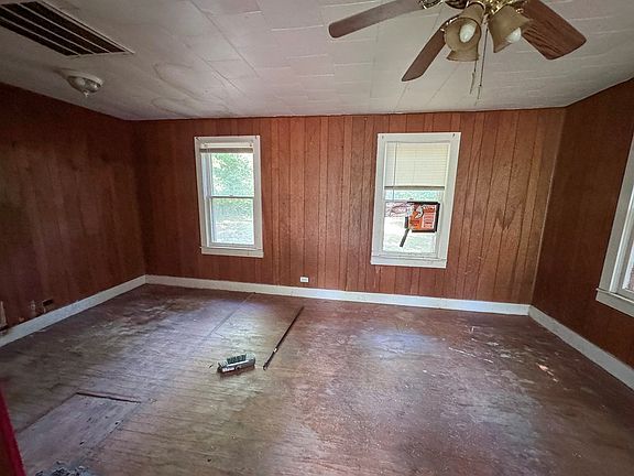 4th image of 513 E Lamar St