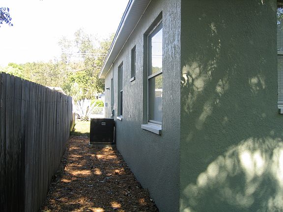 2nd image of 3776 20th Ave S