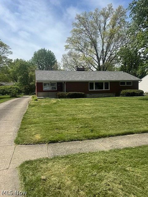 1st image of 762 Eastview Ave