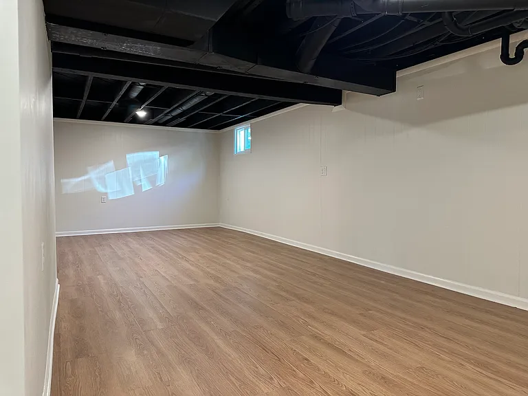 236 N Main St — Photo 26