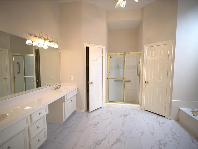 1839 Lake Winds Dr — Photo 27