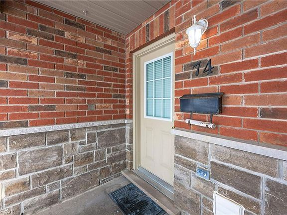 2nd image of 535 Margaret St #74