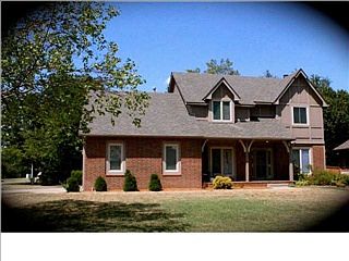 2nd image of 2370 N Vinegate Cir