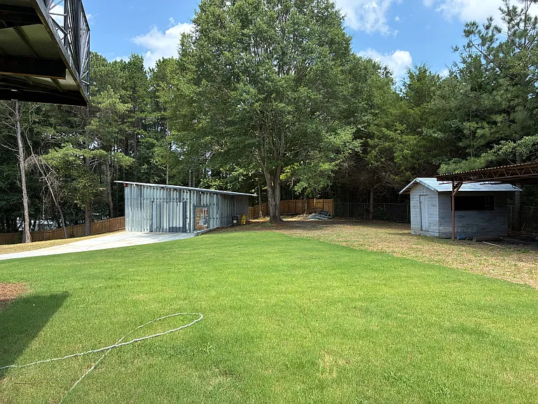 Workshop and additional outbuildings
