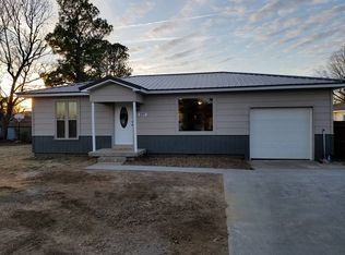 307 SW 3rd St, Porum, OK 74426