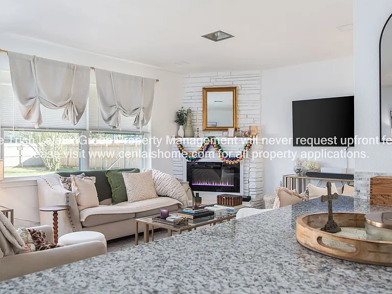 5703 Navaho Trl — Photo 9