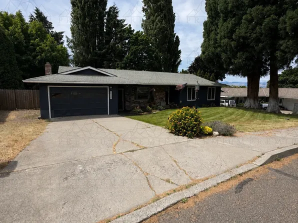 3504 Royal Crest Dr E, The Dalles, OR 97058