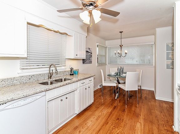 5th image of 9715 Minnick Ave