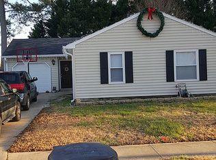 1538 Hummingbird Ln, Virginia Beach, VA 23454