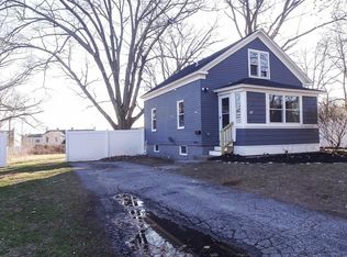 62 Tennyson St, Worcester, MA 01610