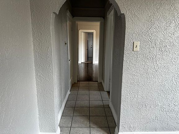 4th image of 3331 Allen St #1