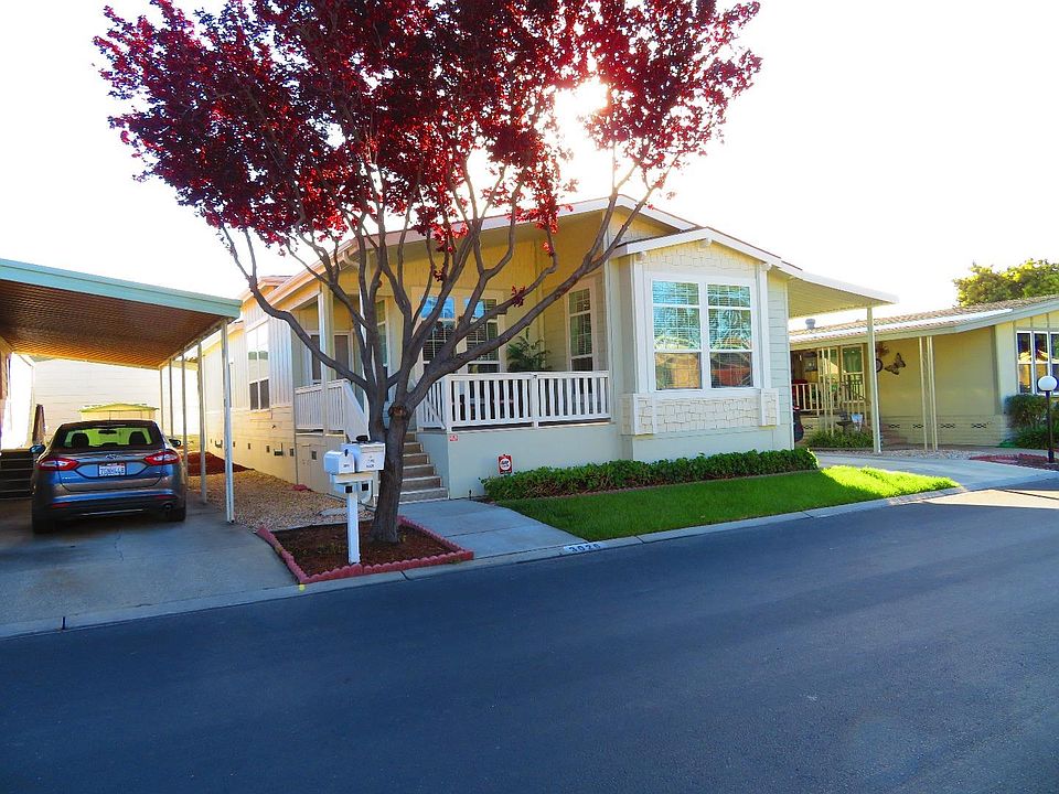 1st image of 3026 Oakbridge Dr #3026